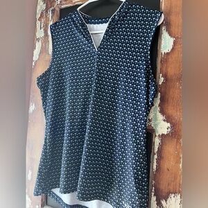 Women’s Navy and Green Patterned Sleeveless Shirt